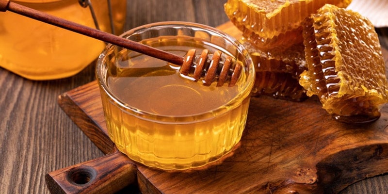 الخواص العلاجية للعسل